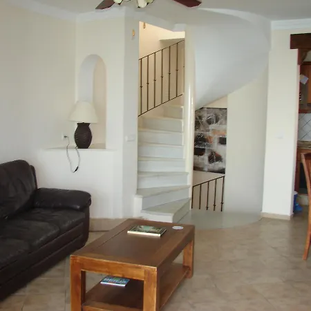 Carabeo 70 Menyber Apartment *