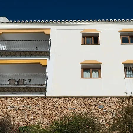 Carabeo 70 Menyber Apartment *